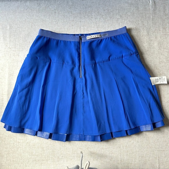 Alice + Olivia Emilie Vegan Leather Box Pleated Mini Skirt Size 6 | Royalty Blue - Picture 9 of 11